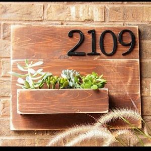 Address wall Number Planter